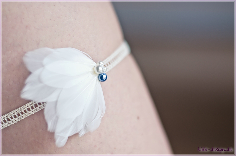 Strumpfband Vintage Federn Ivory Kido Design